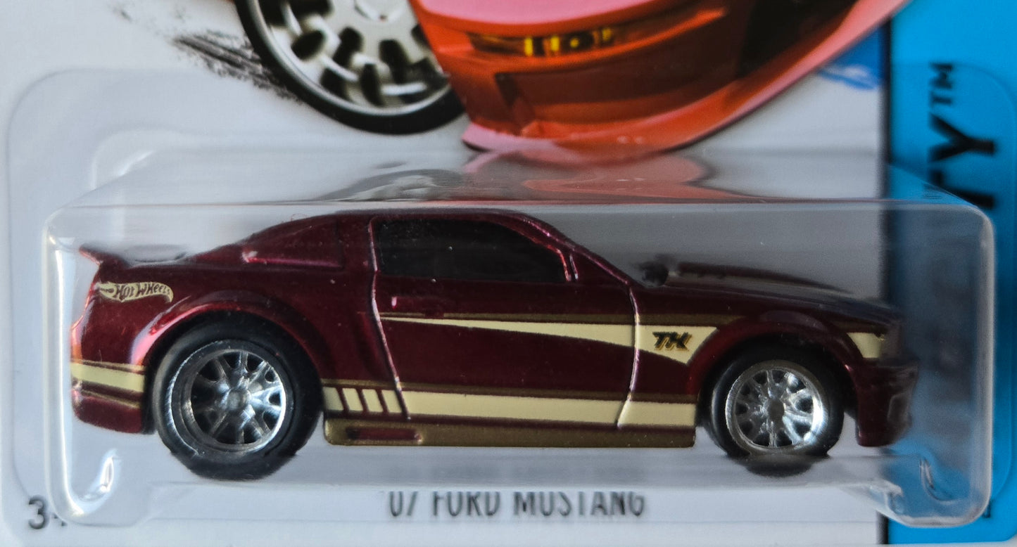 Hot Wheels™ ’07 Ford™ Mustang™ Super Treasure Hunt™