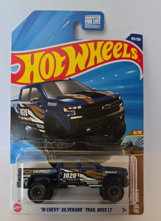 Hot Wheels™ '19 Chevy™ Silverado™ Trail Boss™ LT™